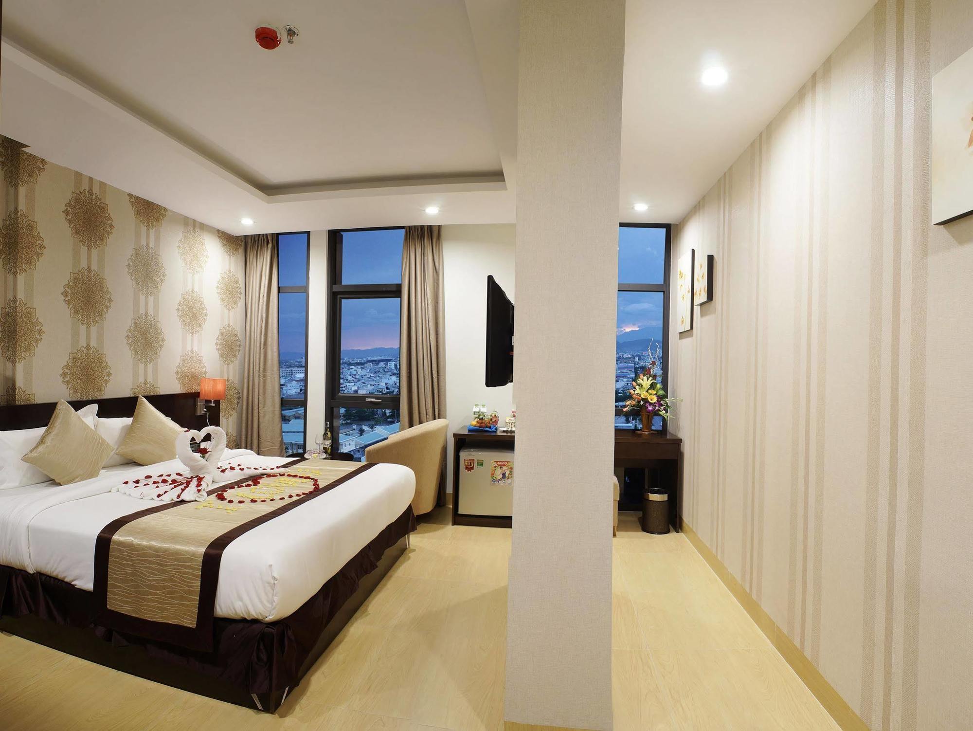 Bac Cuong Hotel Da Nang Exterior photo