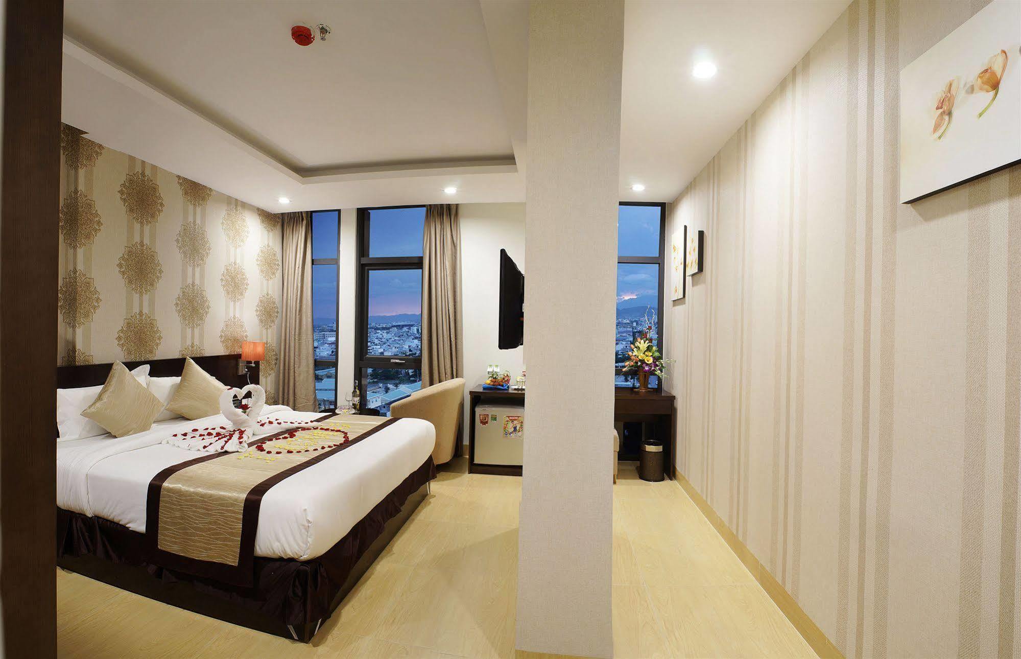 Bac Cuong Hotel Da Nang Exterior photo